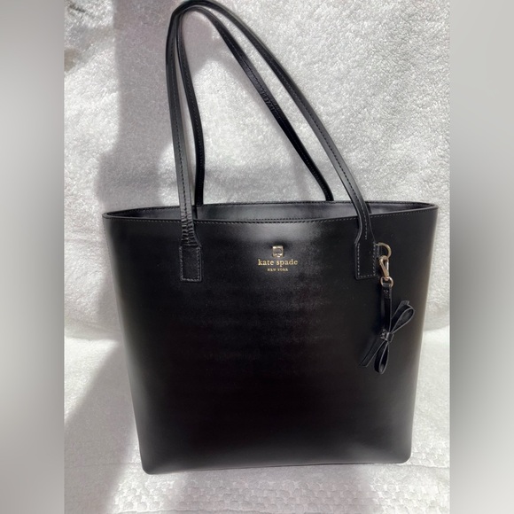 kate spade Handbags - Kate Spade Black Tote with Bow Accent
